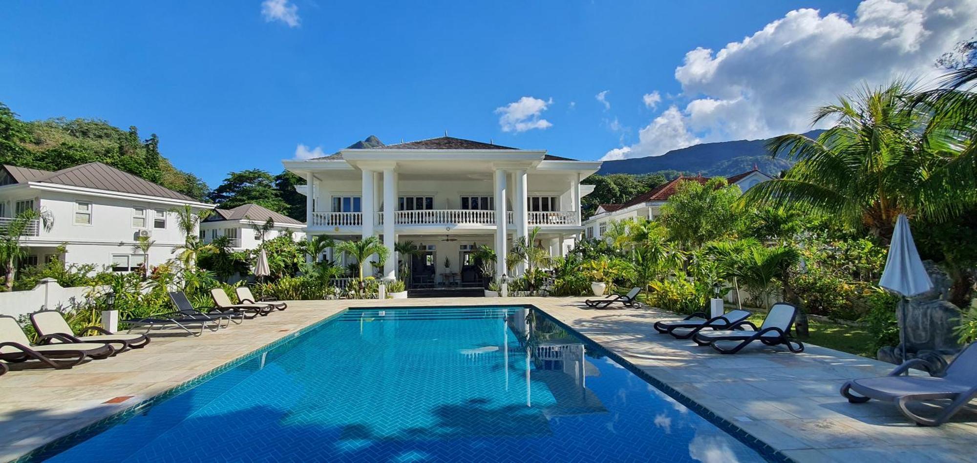Villa Blanc - Chateau Elysium Beau Vallon  Exterior photo